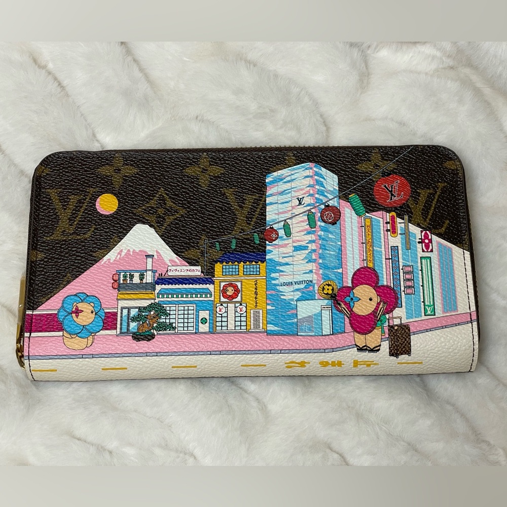 Louis Vuitton Vivienne in Tokyo Limited Edition Zip Wallet 
NWT